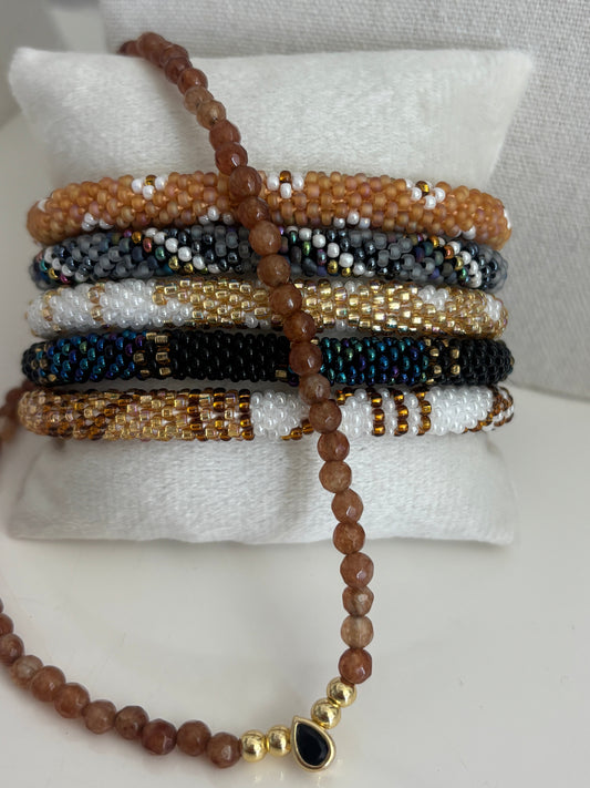 Stunning Necklace with matching Bracelet Set