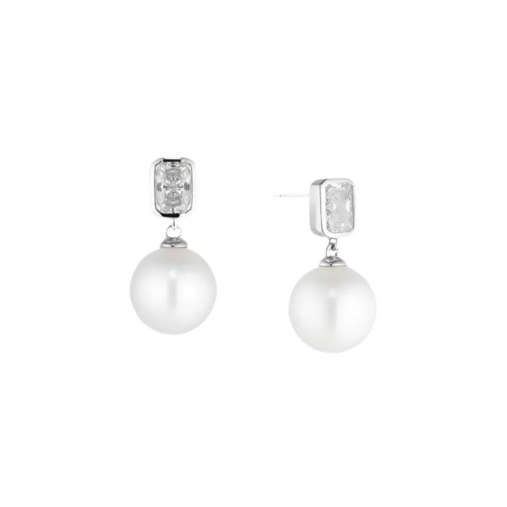 Hanging Pearl Earrings
